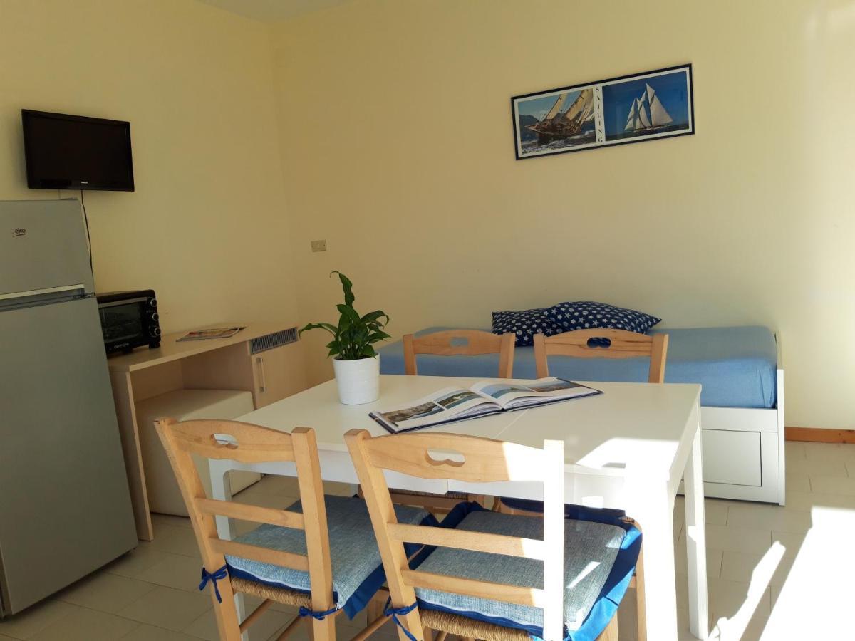 Le Barchette Villa San Cataldo  Buitenkant foto
