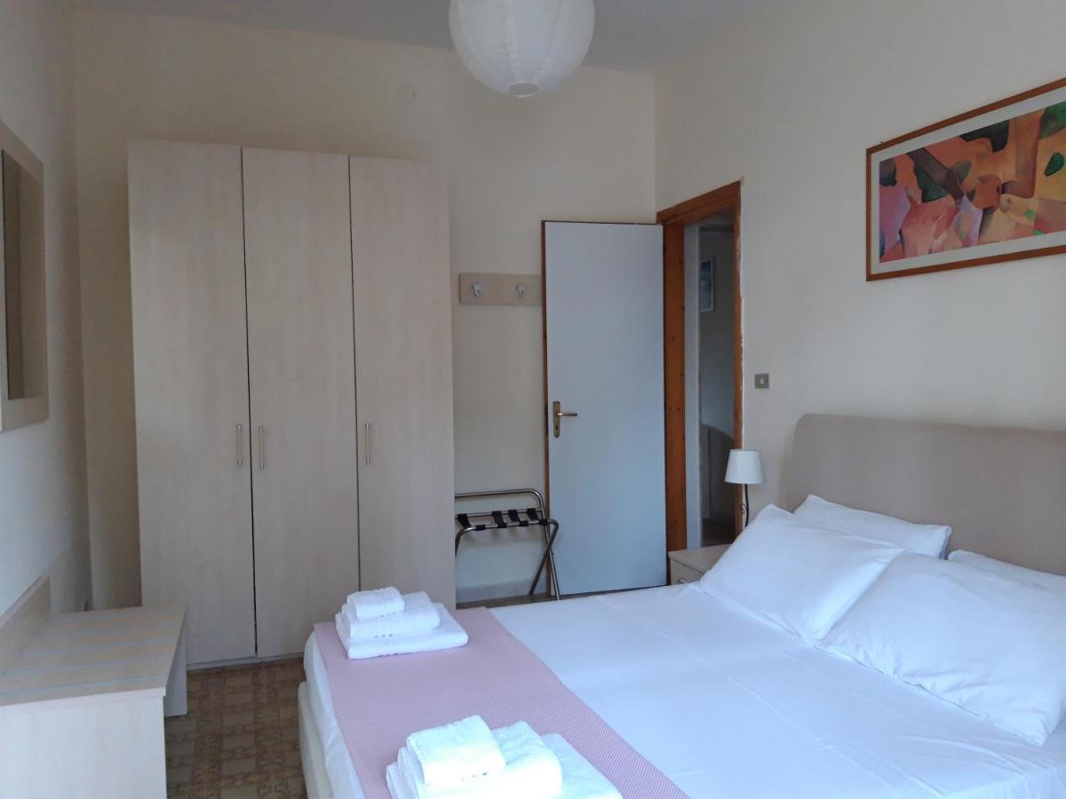 Le Barchette Villa San Cataldo  Buitenkant foto