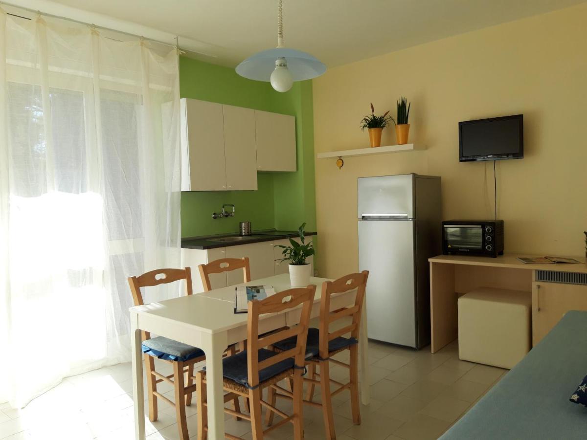 Le Barchette Villa San Cataldo  Buitenkant foto