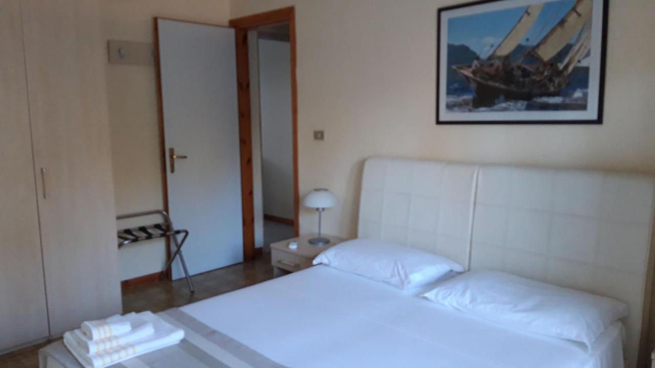 Le Barchette Villa San Cataldo  Buitenkant foto