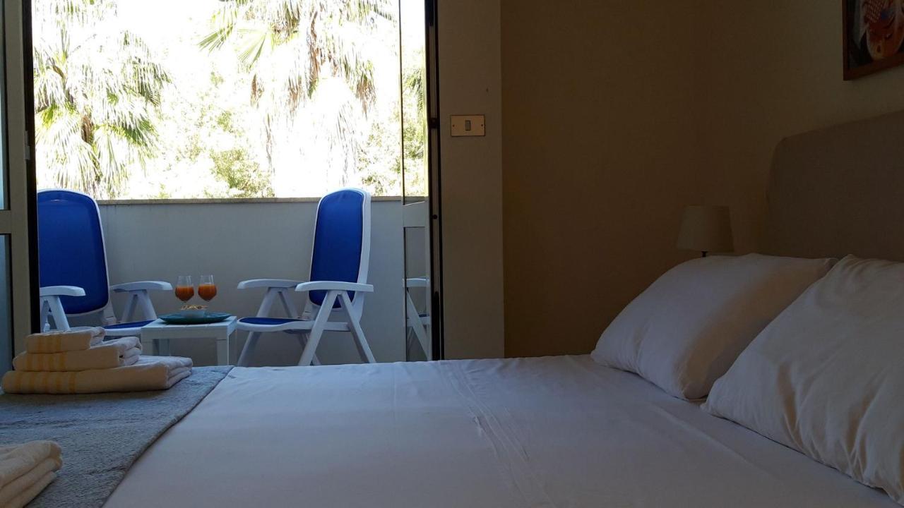 Le Barchette Villa San Cataldo  Buitenkant foto